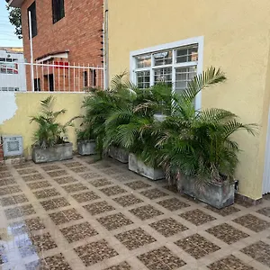 Pensión El Cedro, Cali